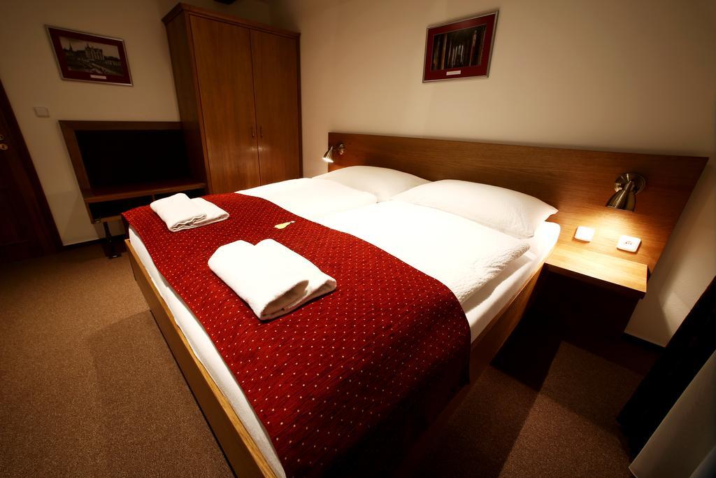 Apartments & Suites Zluta Hruska Plzeň Buitenkant foto