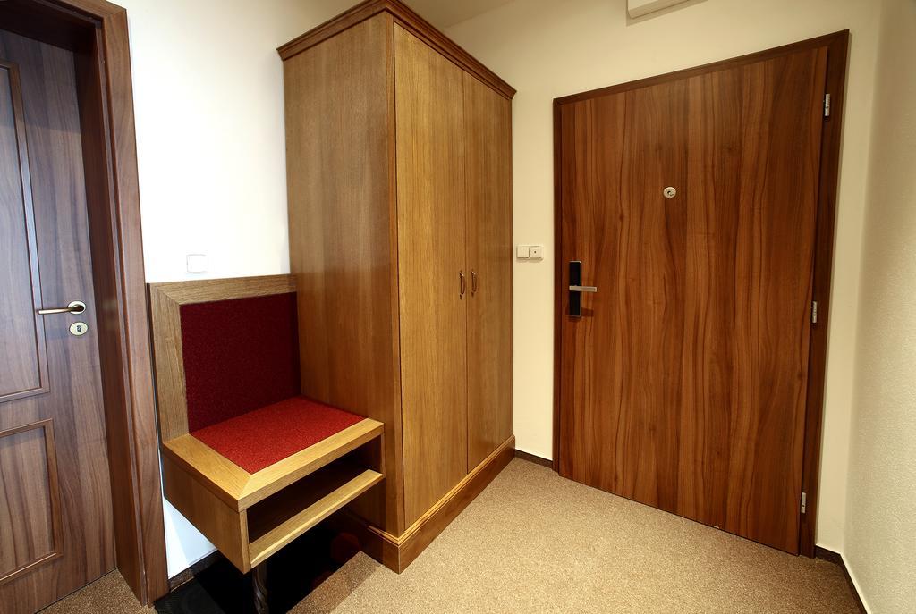 Apartments & Suites Zluta Hruska Plzeň Buitenkant foto