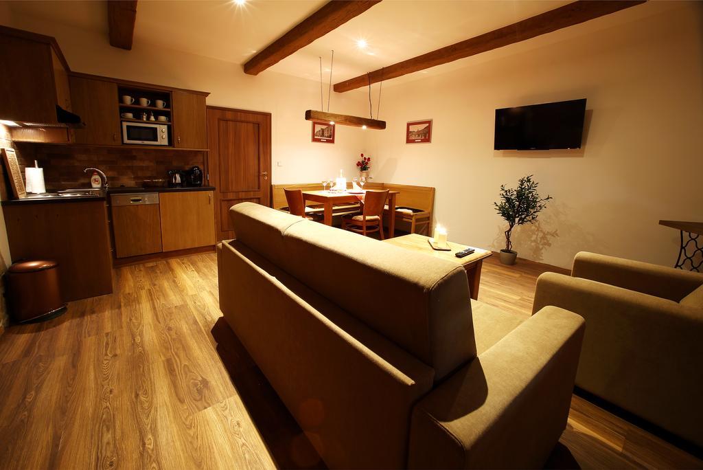 Apartments & Suites Zluta Hruska Plzeň Buitenkant foto
