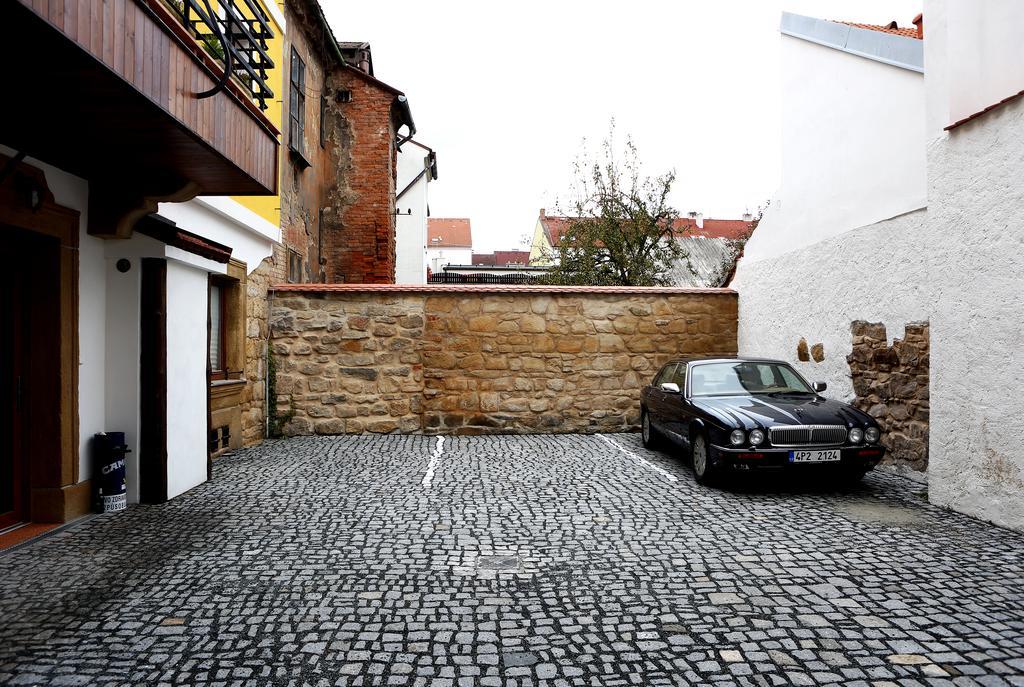 Apartments & Suites Zluta Hruska Plzeň Buitenkant foto
